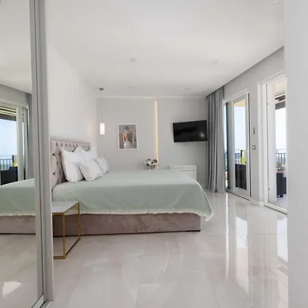 Smaragd - 150m2 - New Penthouse With Amazing Sea View, Panoramic Elevator And Shared Pool *