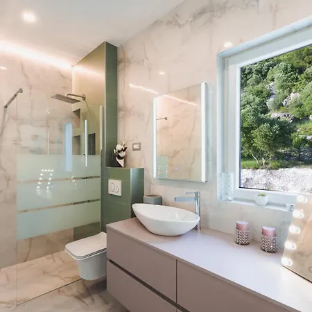 דירה Smaragd - 150m2 - New Penthouse With Amazing Sea View, Panoramic Elevator And Shared Pool